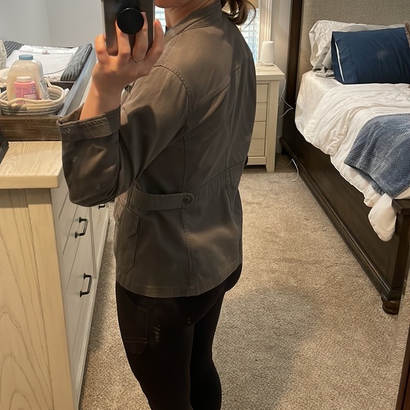 Jacket - Picture 2 of 5